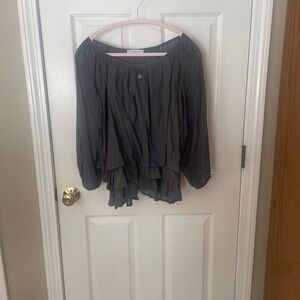 Tempo Paris Beautiful boho chic Charcoal Ruffled Peasant Blouse.  Gorgeous!